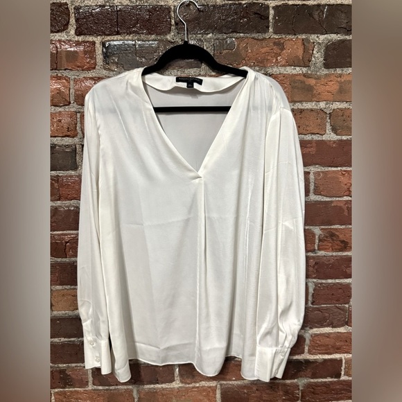 Banana Republic XL Elegant White Women's Blouse - Picture 1 of 4
